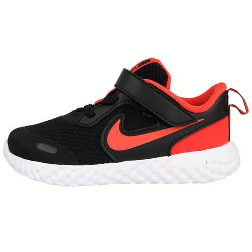 Calzado Nike Revolution 5